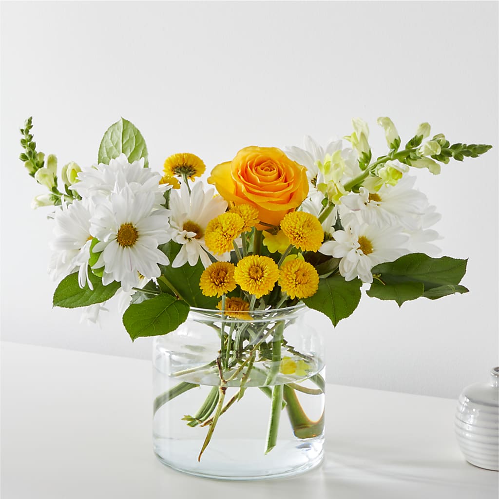 Sun Salutation Bouquet – Floral Design By Nikki, Irvine KY