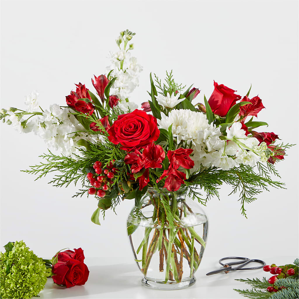 Merry Moment Bouquet – A Florist Original – Floral Design By Nikki, Irvine KY