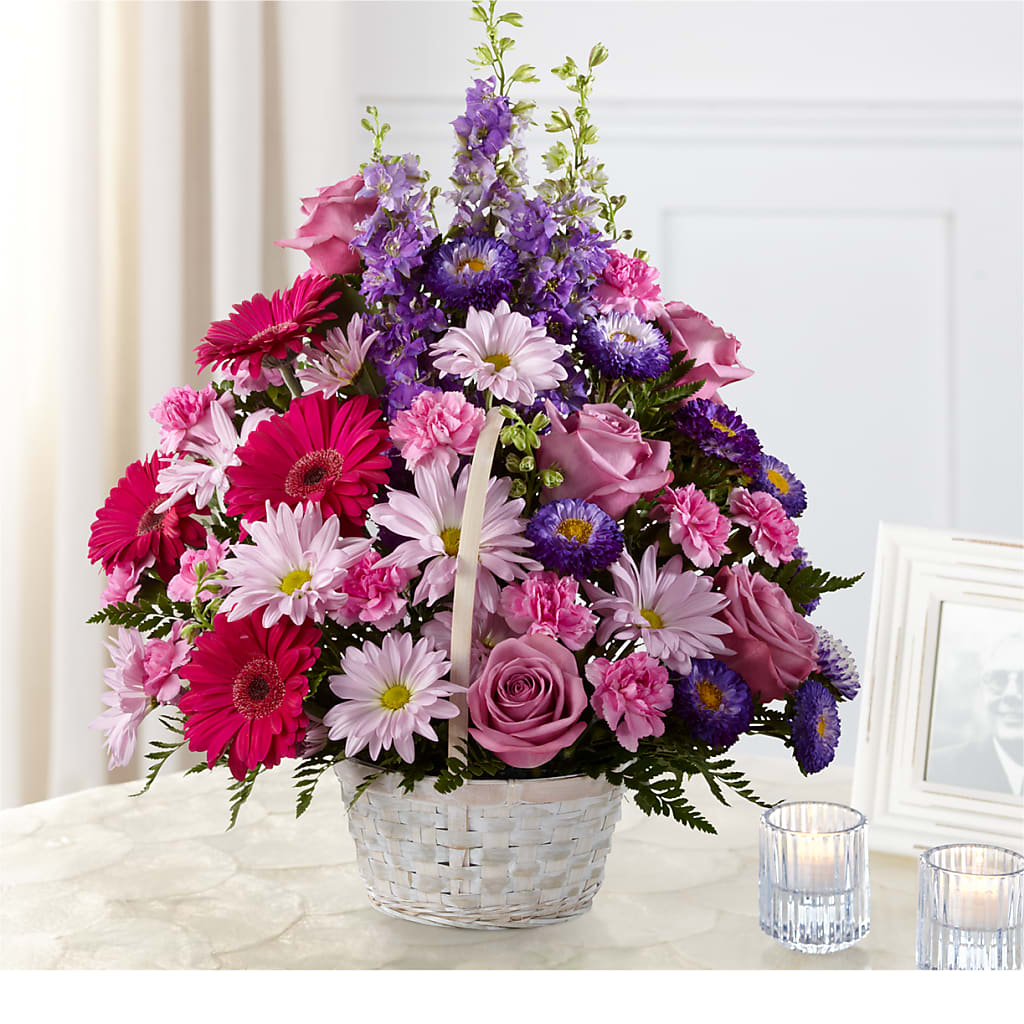 Pastel Peace Basket – Floral Design By Nikki, Irvine KY