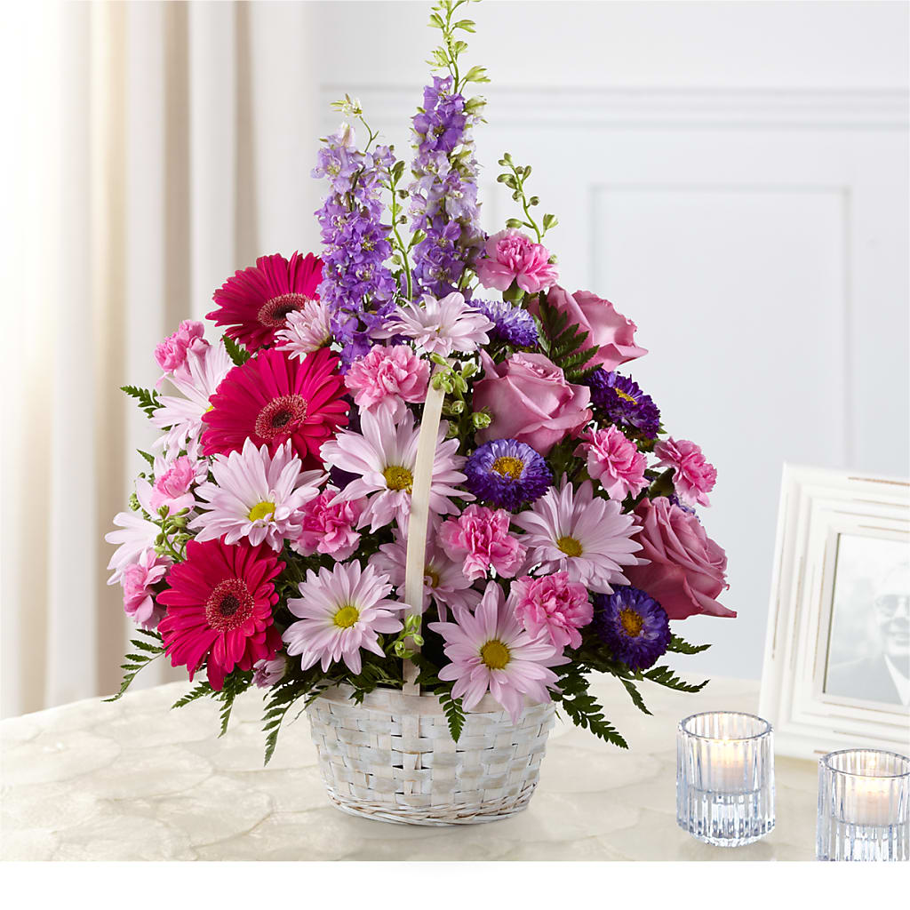 Pastel Peace Basket – Floral Design By Nikki, Irvine KY