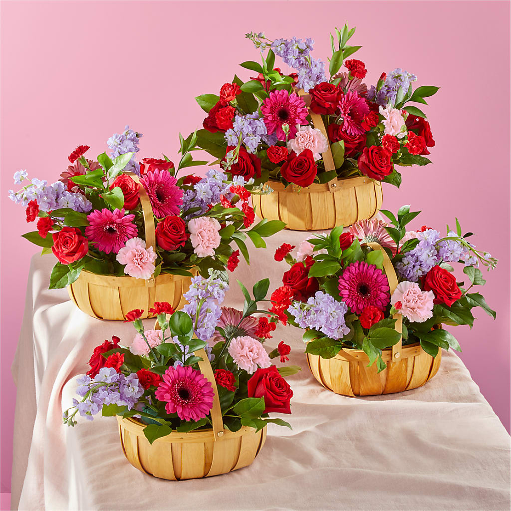 Pink Picnic Basket – Floral Design By Nikki, Irvine KY