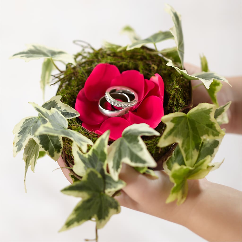 Lila Rose Ring Nest – Floral Design By Nikki, Irvine KY