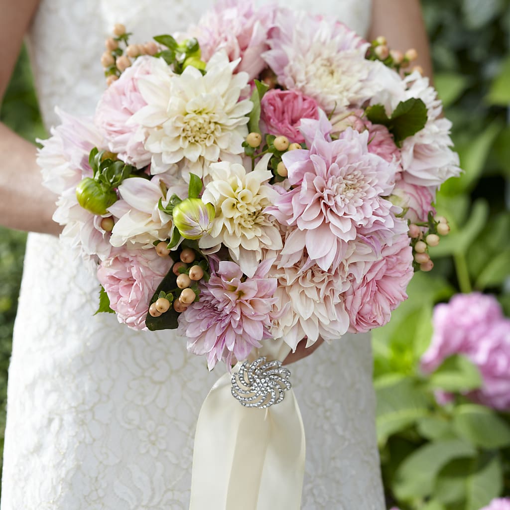 Heart's Promise Bouquet – Floral Design By Nikki, Irvine KY