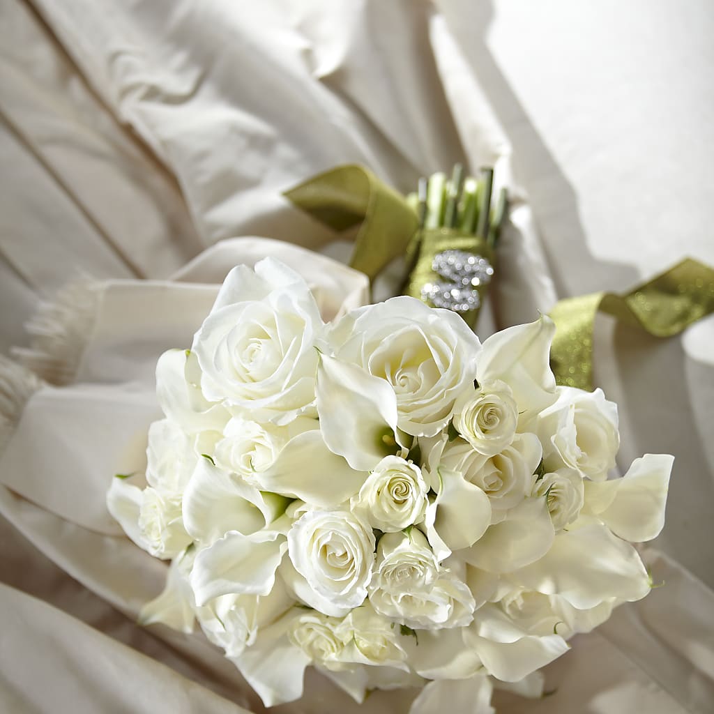 Serene Highness Bouquet – Floral Design By Nikki, Irvine KY