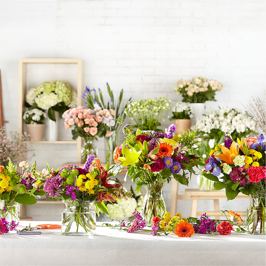Bold & Bright – A Florist Original –  Floral Design By Nikki, Irvine KY