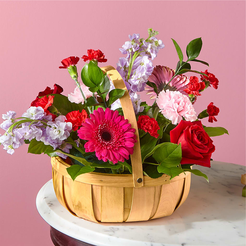 Pink Picnic Basket –  Floral Design By Nikki, Irvine KY