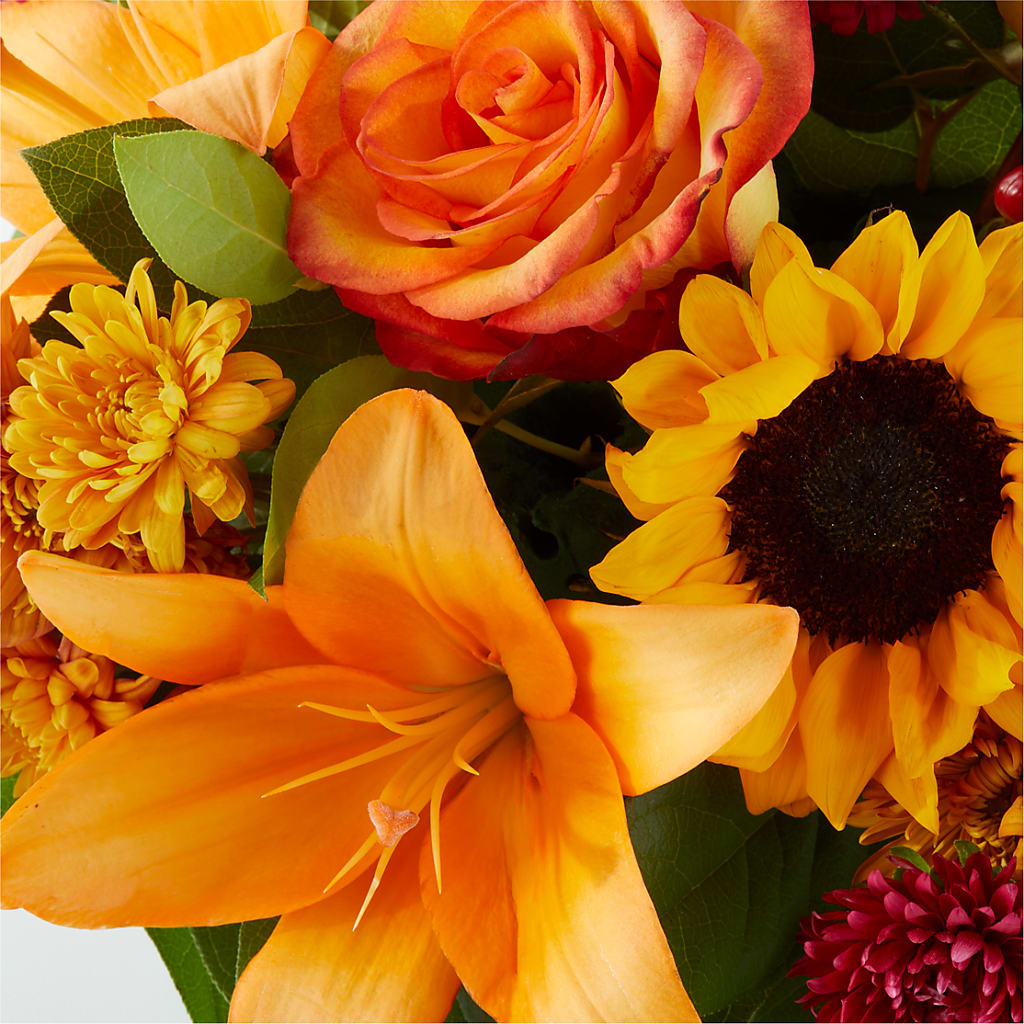 Grateful Centerpiece –  Floral Design By Nikki, Irvine KY