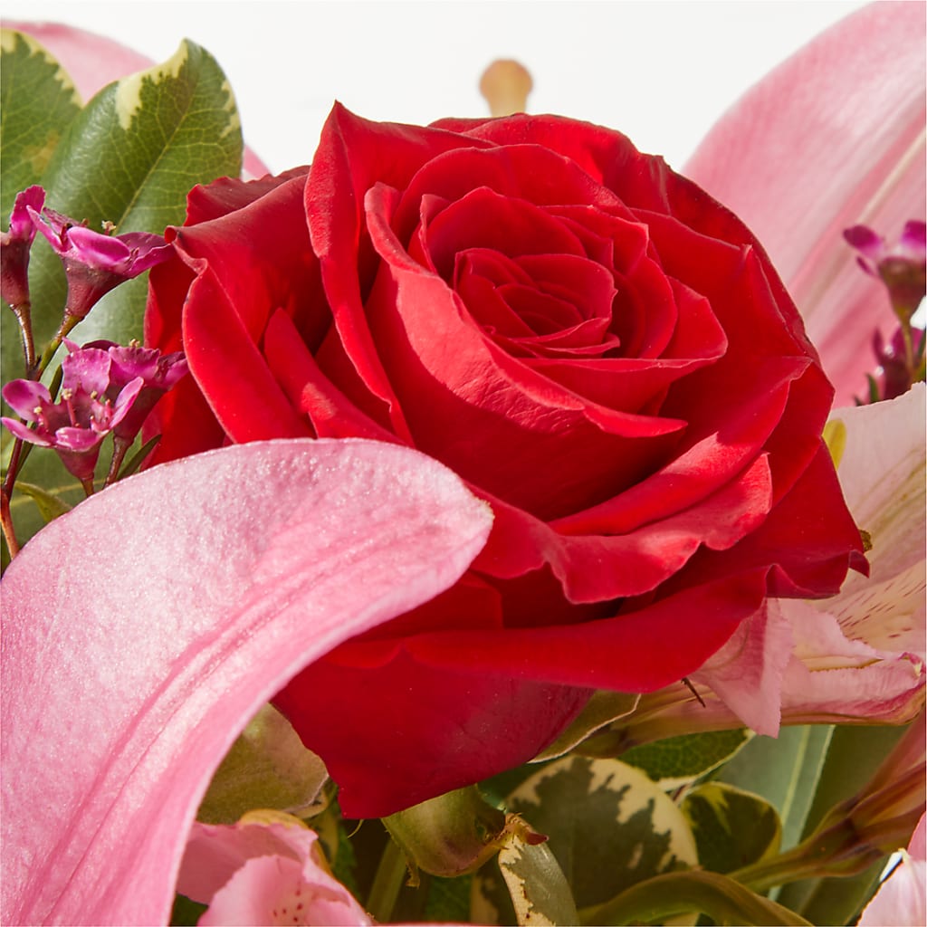 Lucky in Love Bouquet –  Floral Design By Nikki, Irvine KY