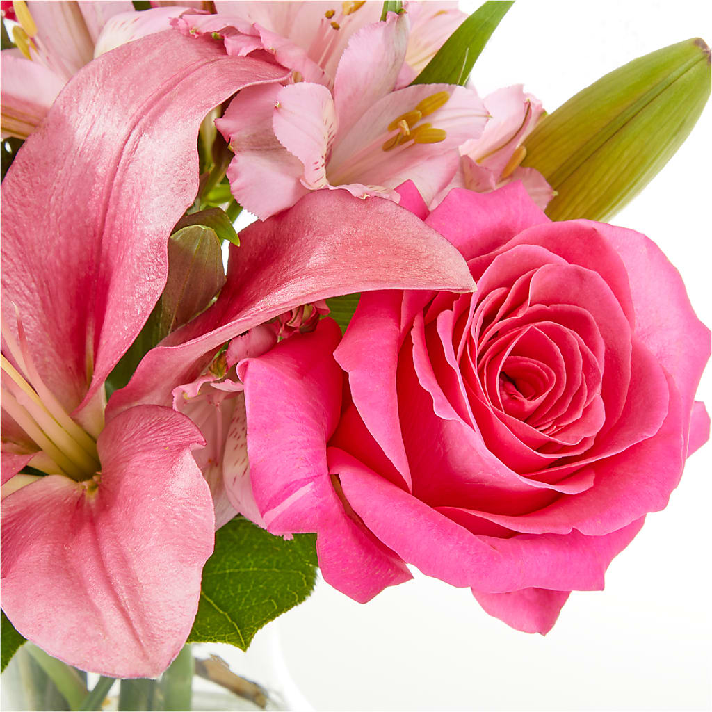 Lots of Love Bouquet –  Floral Design By Nikki, Irvine KY