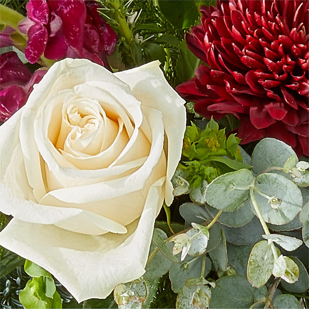 Cranberry Fizz Bouquet –  Floral Design By Nikki, Irvine KY