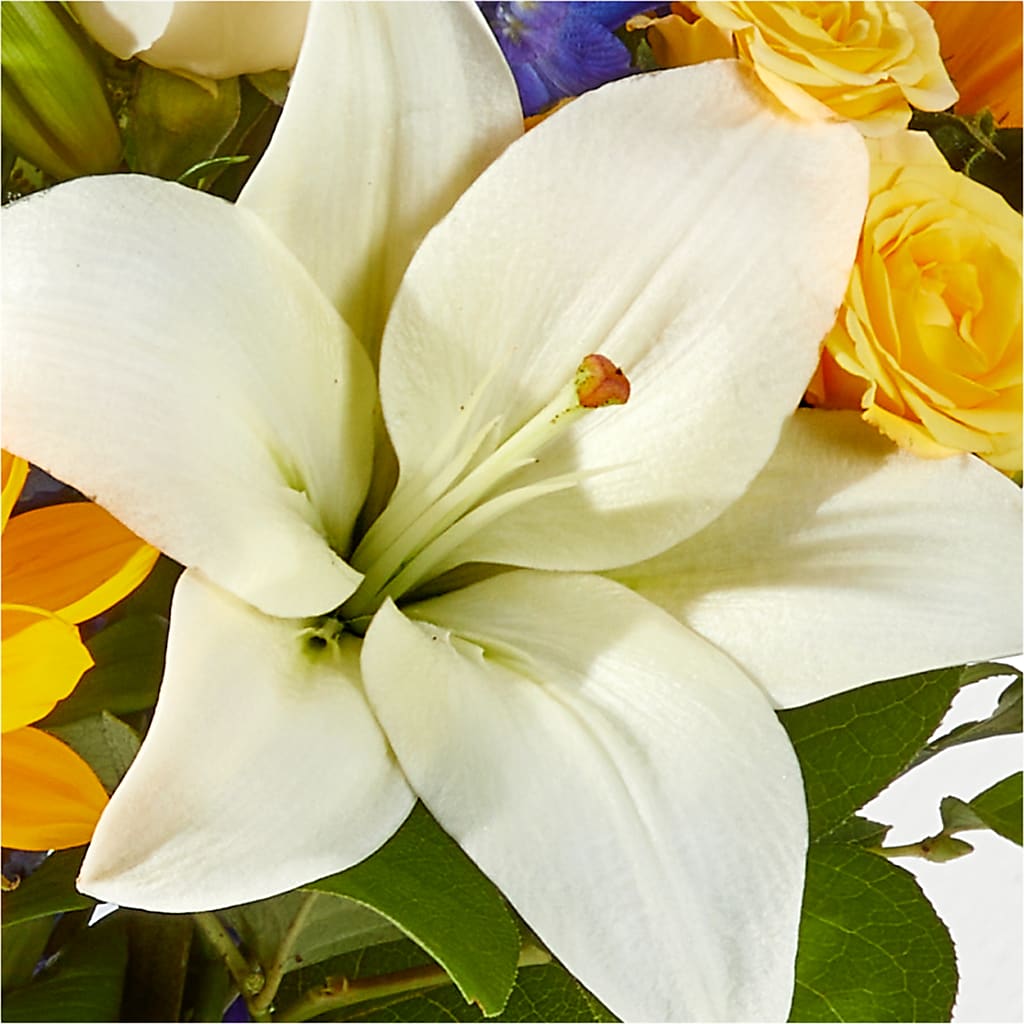 Wonderfully Sunny Bouquet –  Floral Design By Nikki, Irvine KY